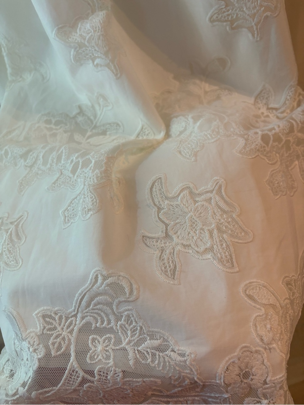 House of CB White Lace Midi Dress with Spaghetti Straps - Picture 8 of 11